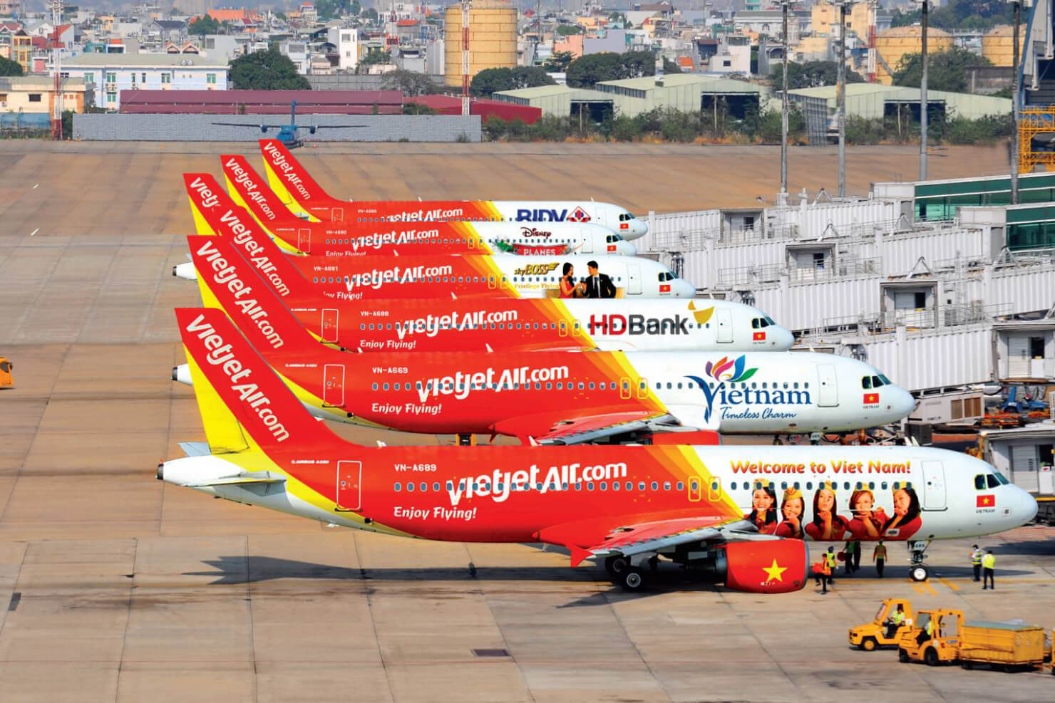 VietJet Air hay Pacific Airlines